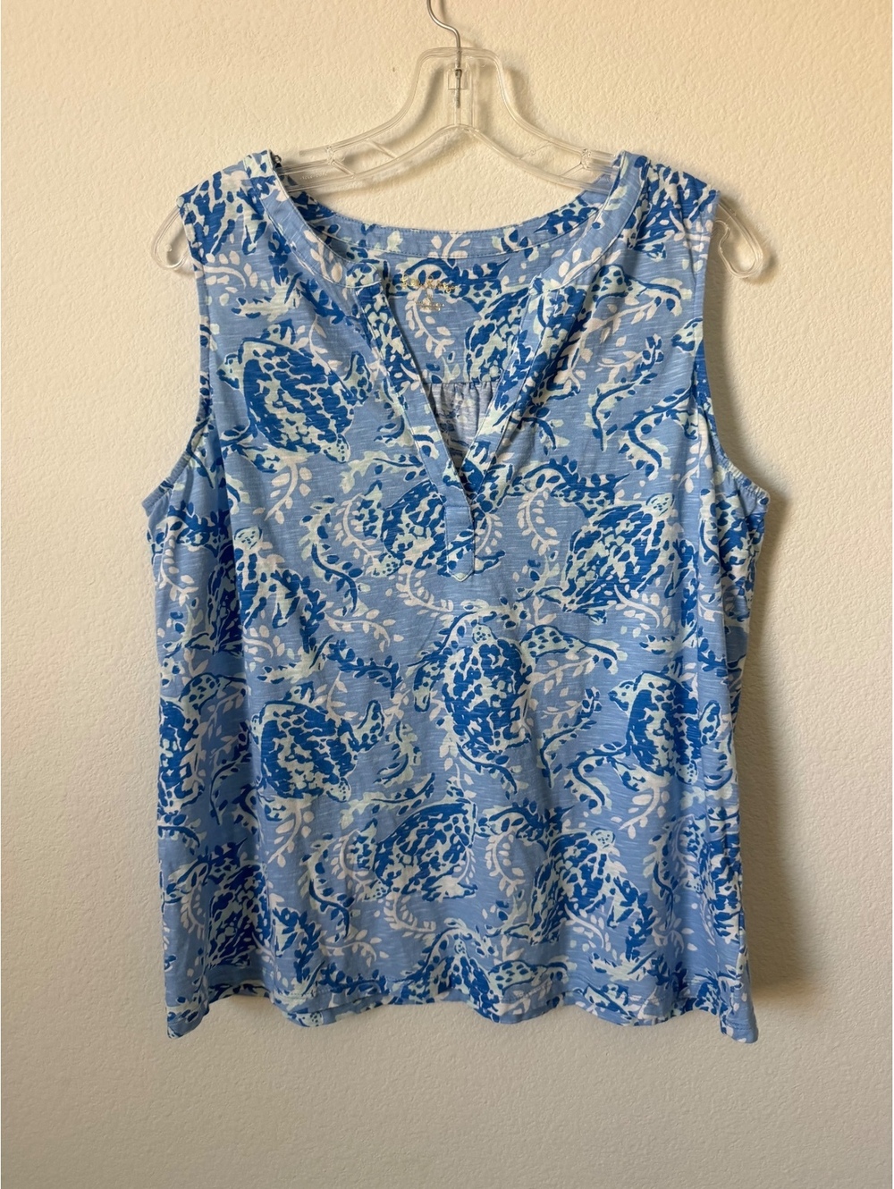Lilly Pulitzer Split V-Neck Blue/White Tropical Print Dev Tank Blouse Size XL